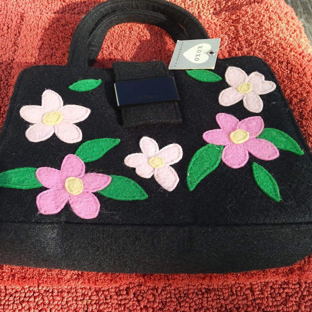 Vintage XOXO Flower Power Purse